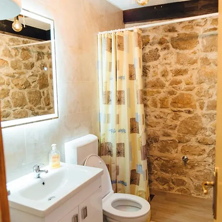 Kamena Oaza Stolac